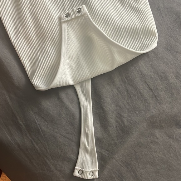 NEVER WORN BEFORE WHITE BODYSUIT - Picture 3 of 4